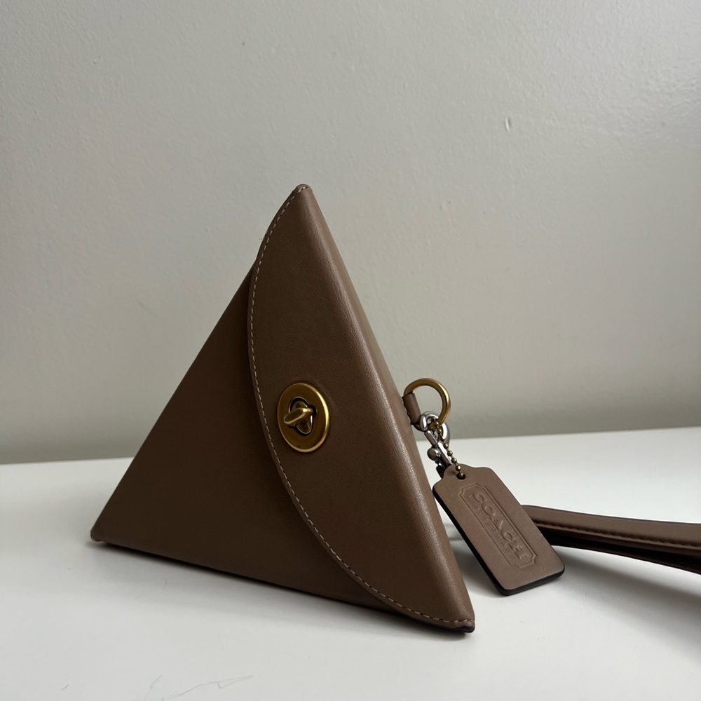Coach City Blocks Brown Limiter EditionTriangle Glovetanned Leather Wristlet